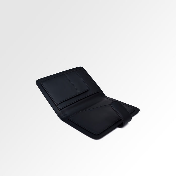 Unmet Desire Passport Holder | Moderno | Black