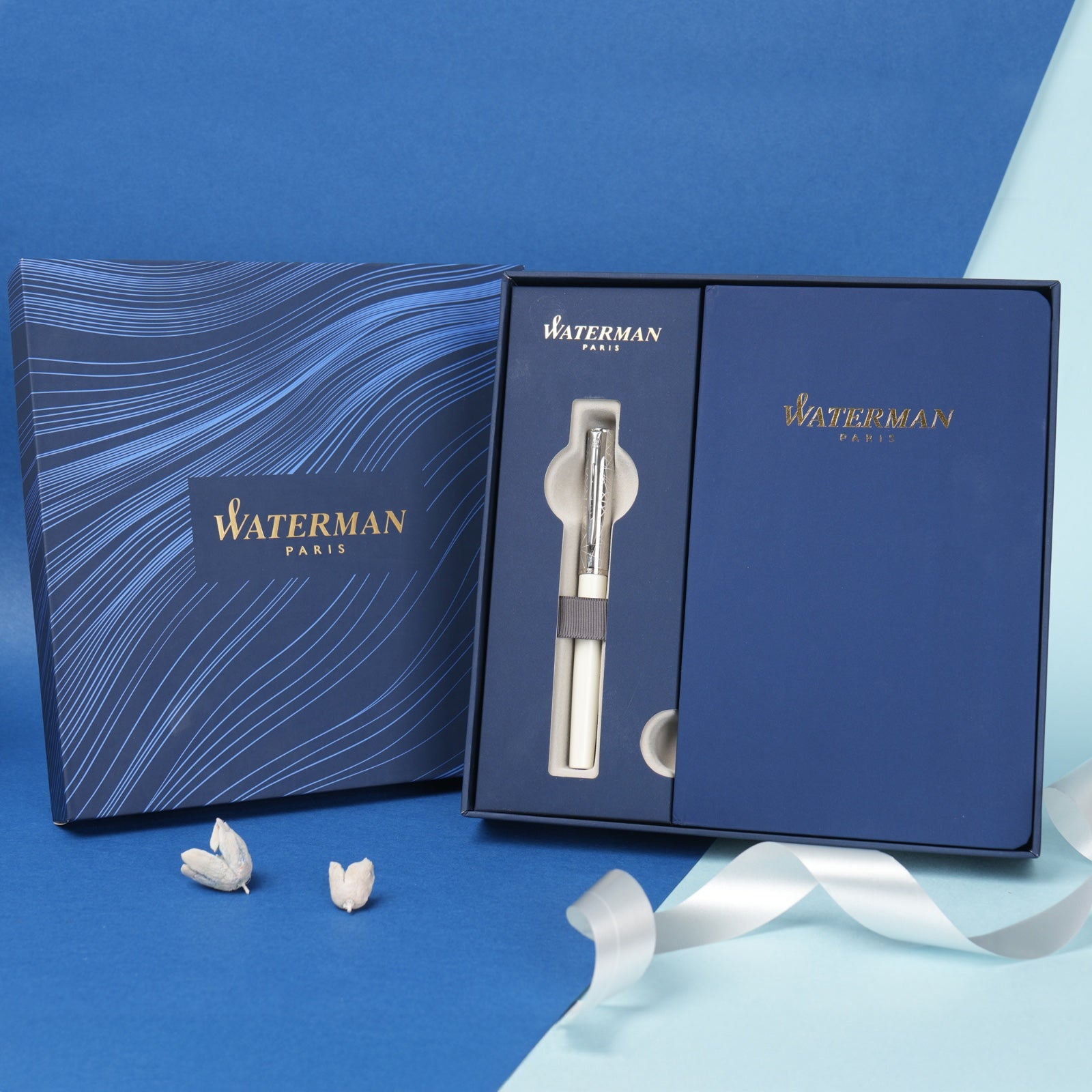Waterman Allure Deluxe White Chrome Trim Fountain Pen with Waterman Notebook Gift Set