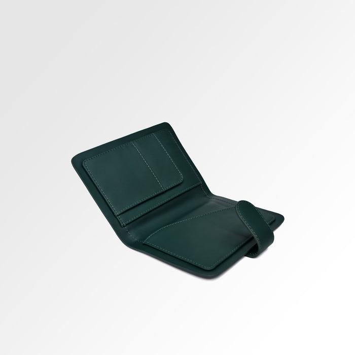 Unmet Desire Passport Holder | Moderno | Green