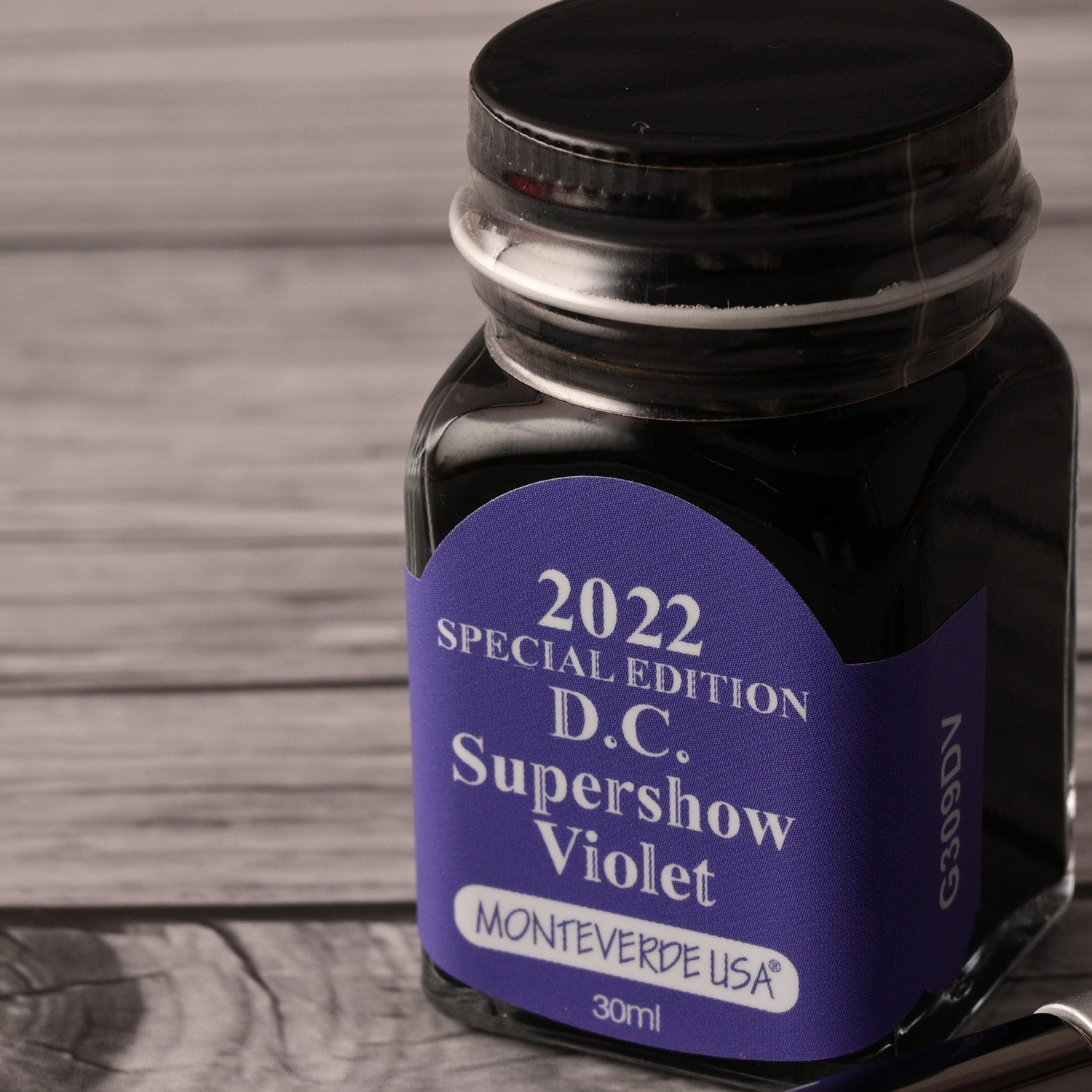 Monteverde 2022 D.C. Supershow Violet Special Edition Ink Bottle - 30ml 4