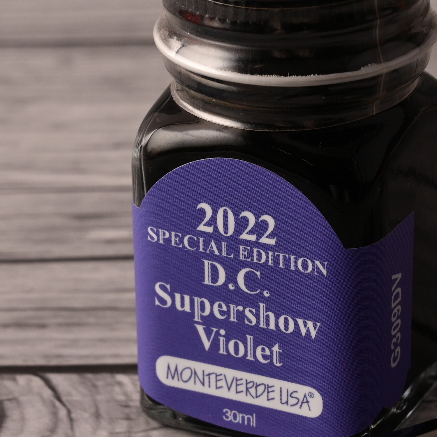 Monteverde 2022 D.C. Supershow Violet Special Edition Ink Bottle - 30ml 5