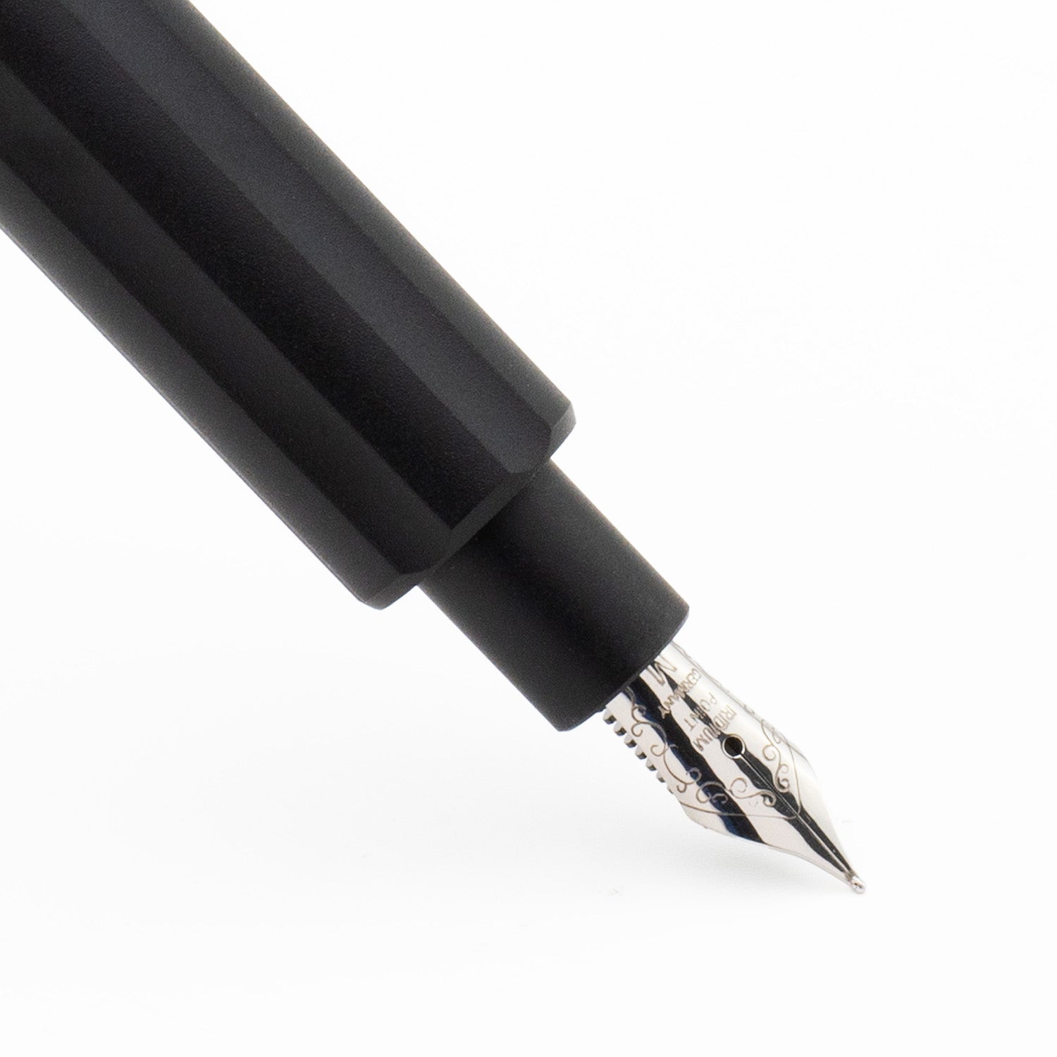 Monteverde Axis Fountain Pen - Matte Black