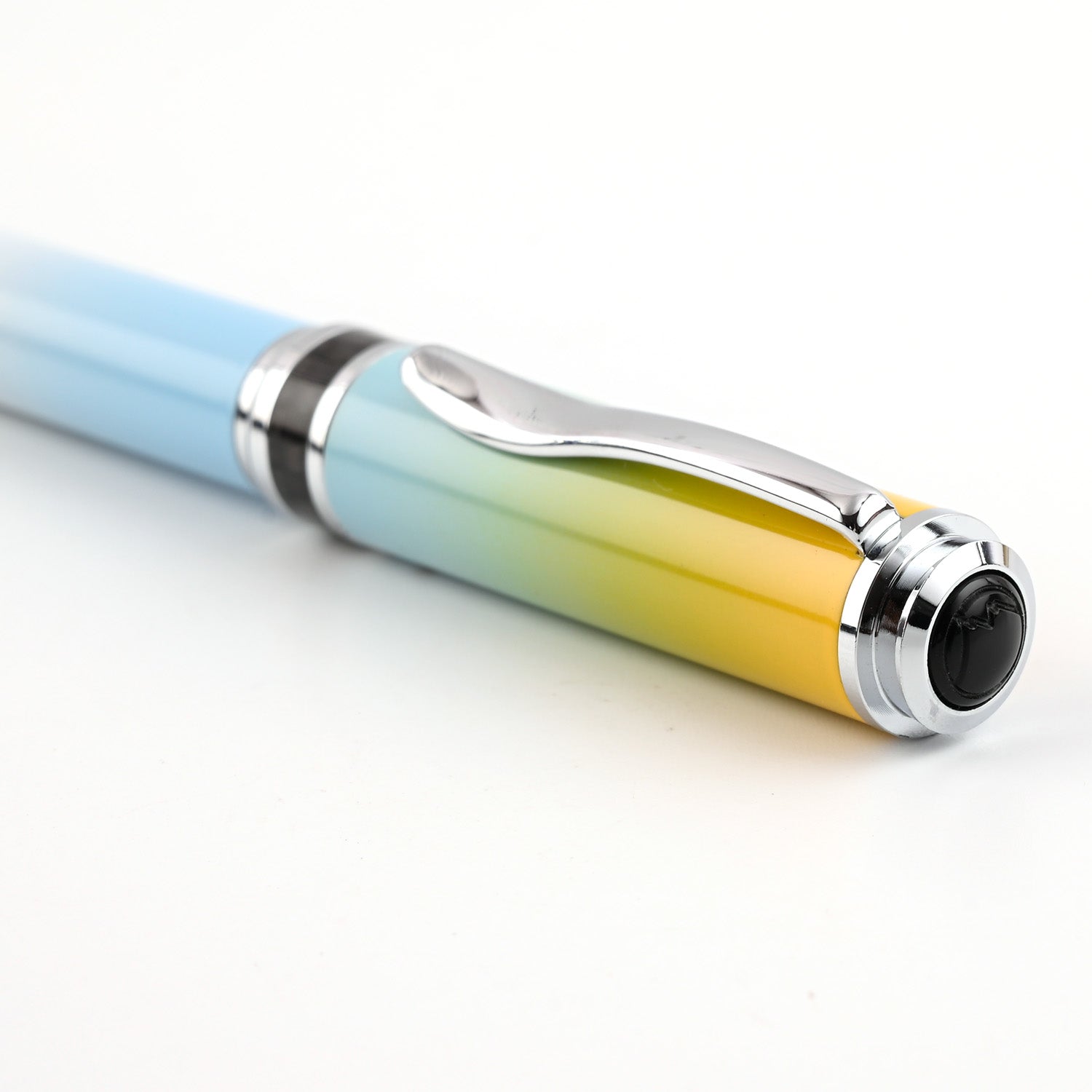 Monteverde Innova Ombre Fusion Fountain Pen - Bliss CT 6