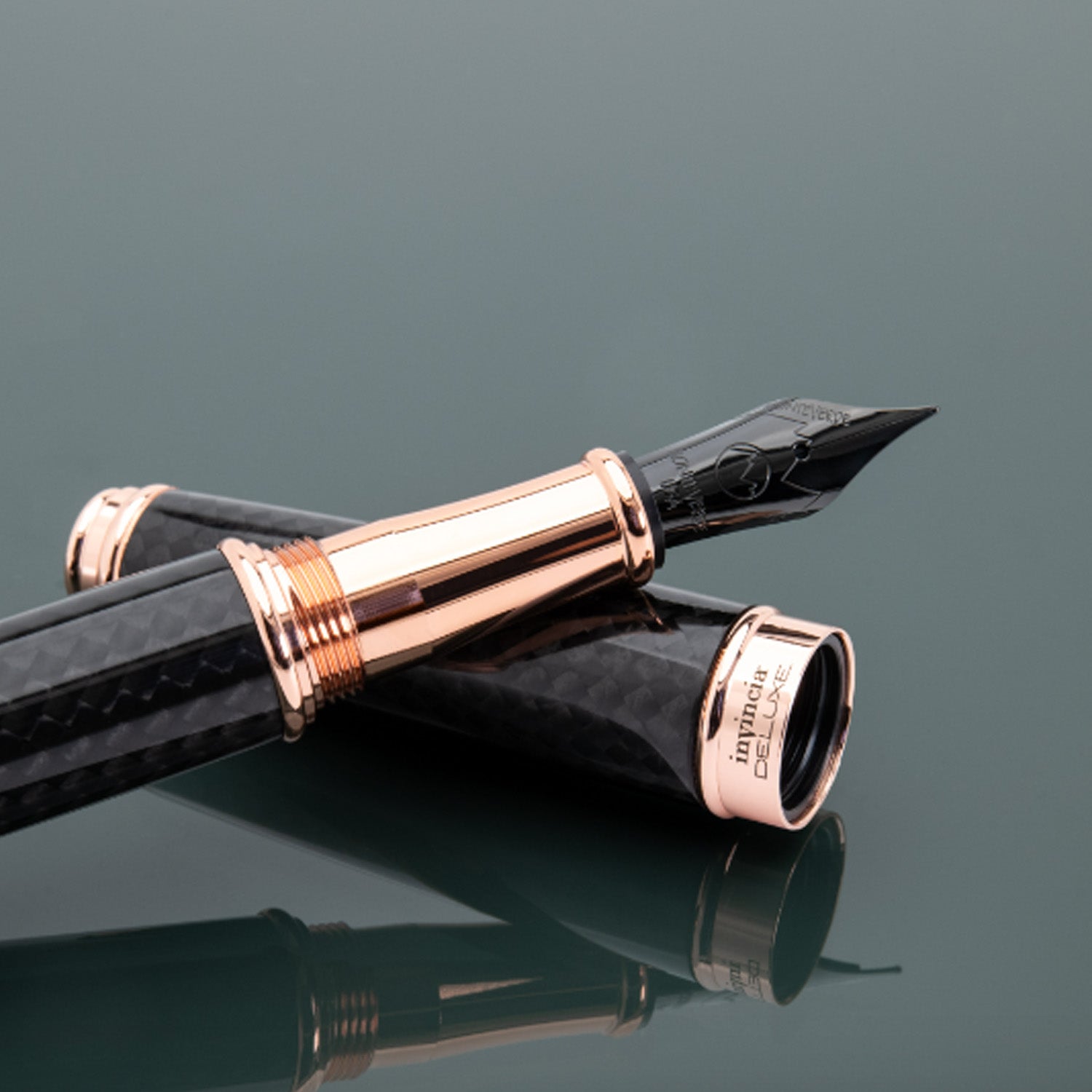 Monteverde Invincia Deluxe Fountain Pen - Black RGT 4