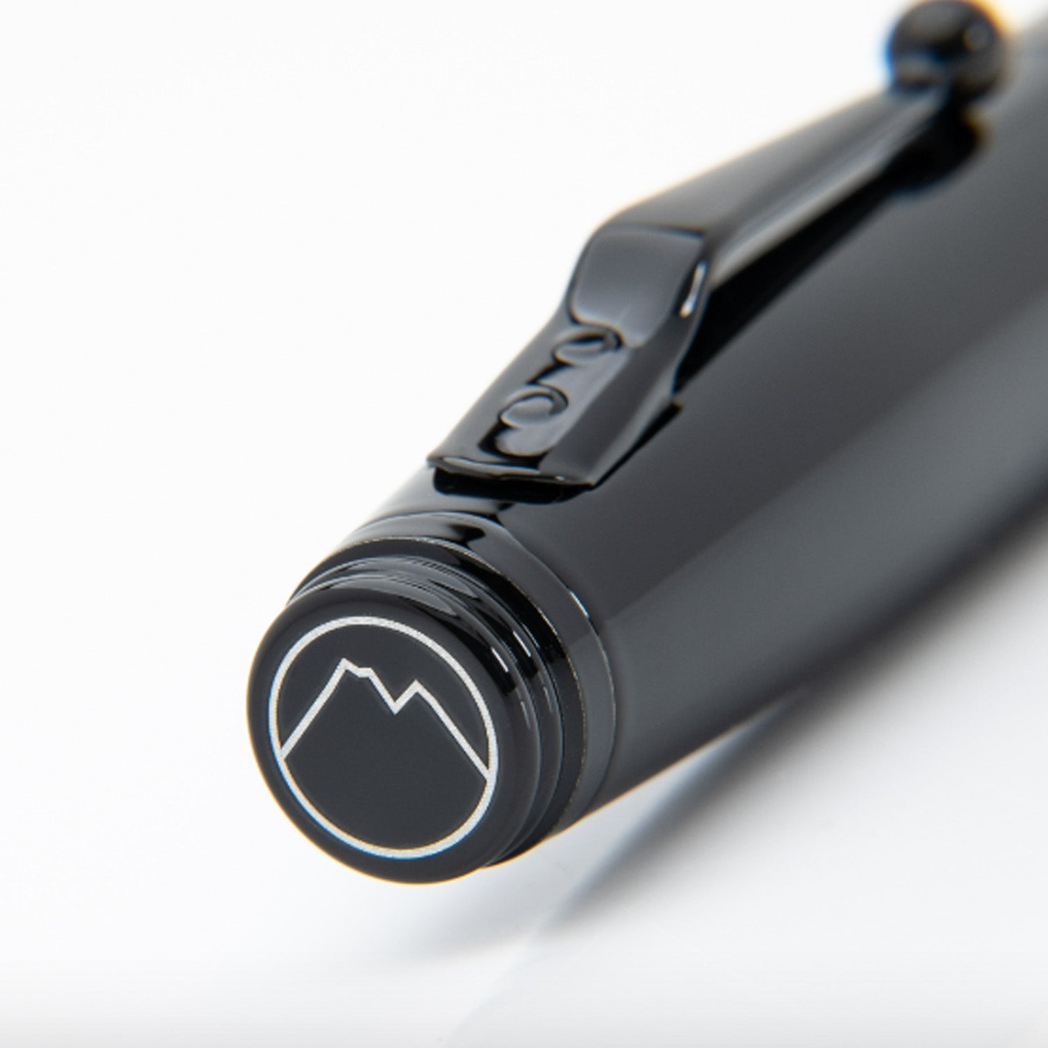 Monteverde Invincia Fountain Pen - Stealth Black BT 8