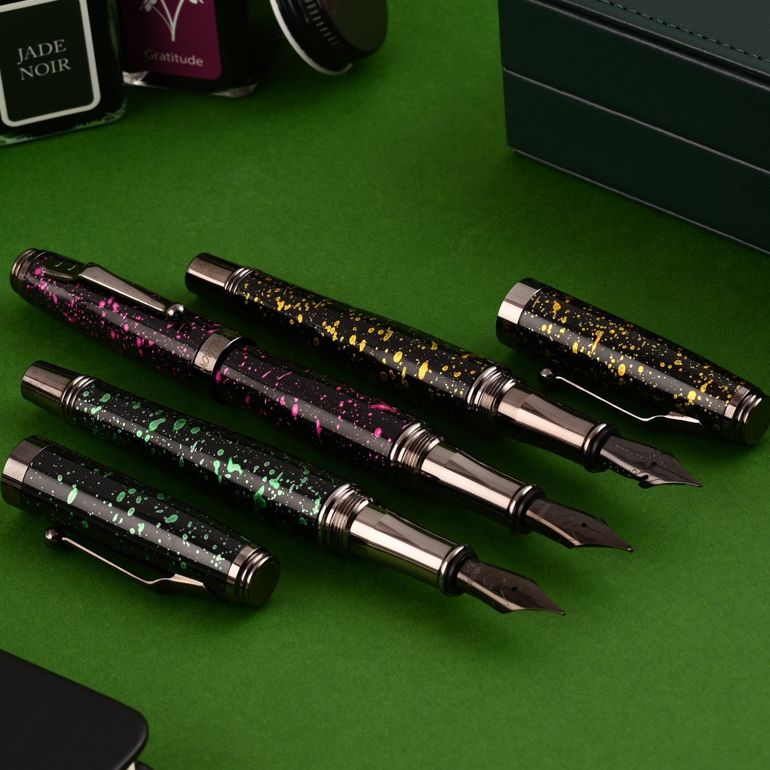 Monteverde Invincia Vega Fountain Pen - Starlight Purple 17