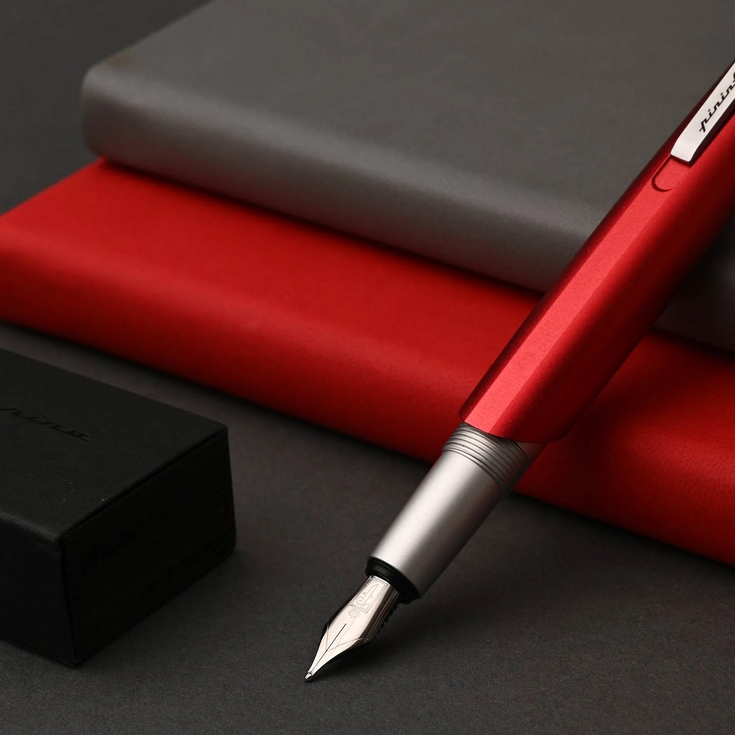 Pininfarina | Pf Go | Fountain pen | Red | Medium