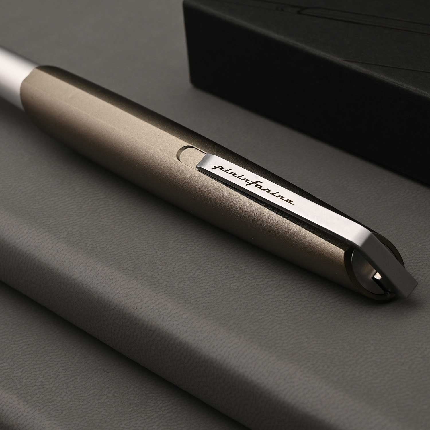 Pininfarina | Pf Go | Fountain pen | Titanio | Fine