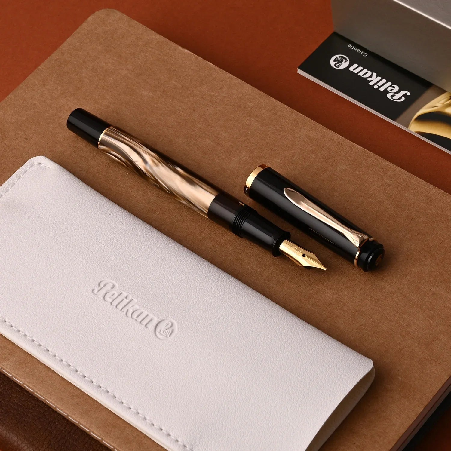 Pelikan M200 Fountain Pen – Brown Marbled
