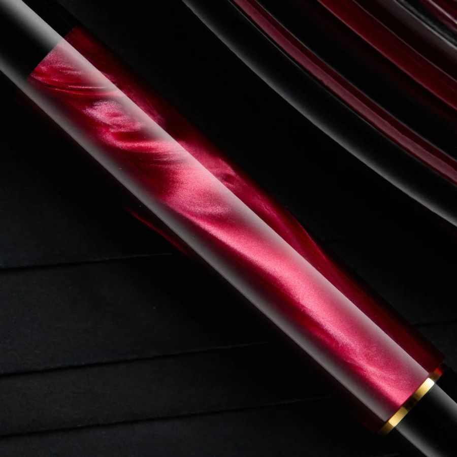 Pelikan M200 Special Edition Fountain Pen – Red Marbled