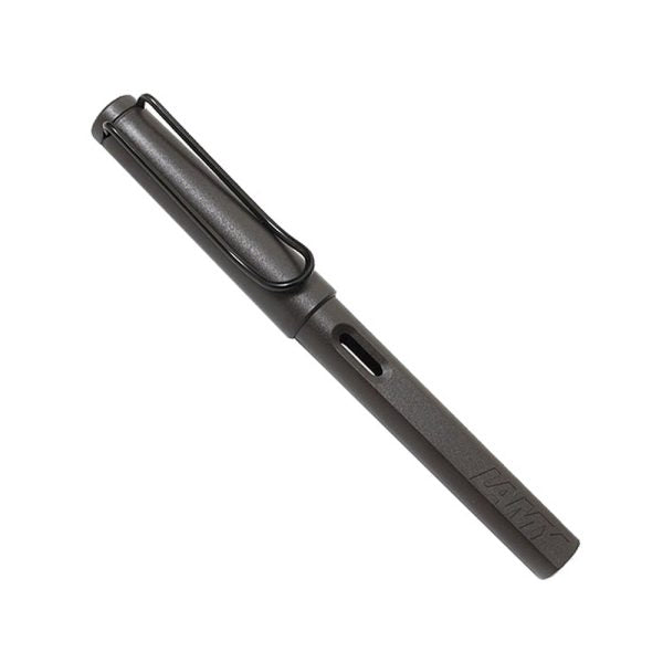 Lamy 017 Safari Matt Black Fountain Pen M-Nib