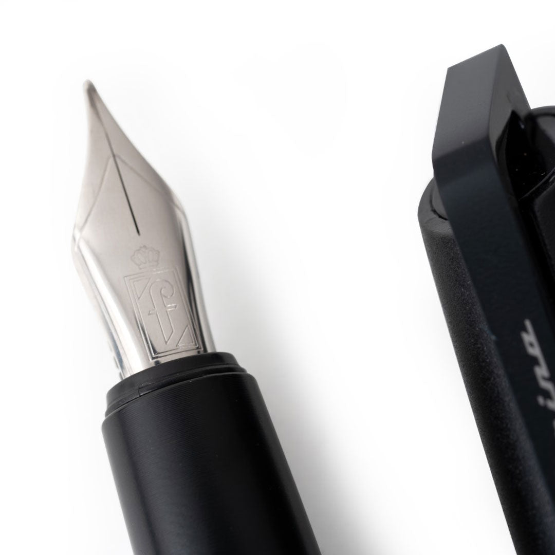 Pininfarina | Pf Go | Fountain Pen | Black | Fine
