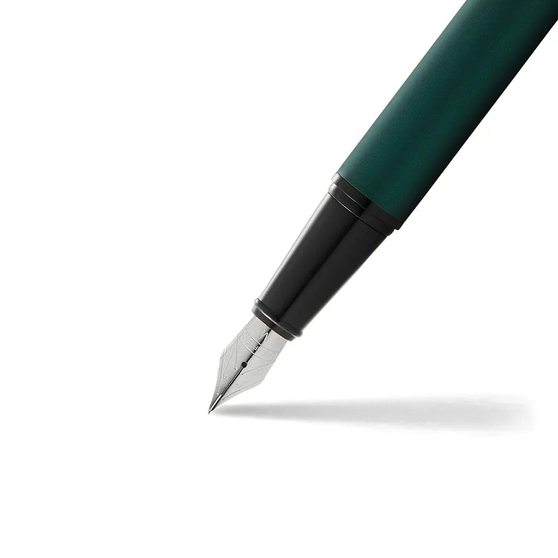 Sheaffer Gift 300 Lacquer Matte Green with Polished Black Trim Fountain Pen Medium Nib